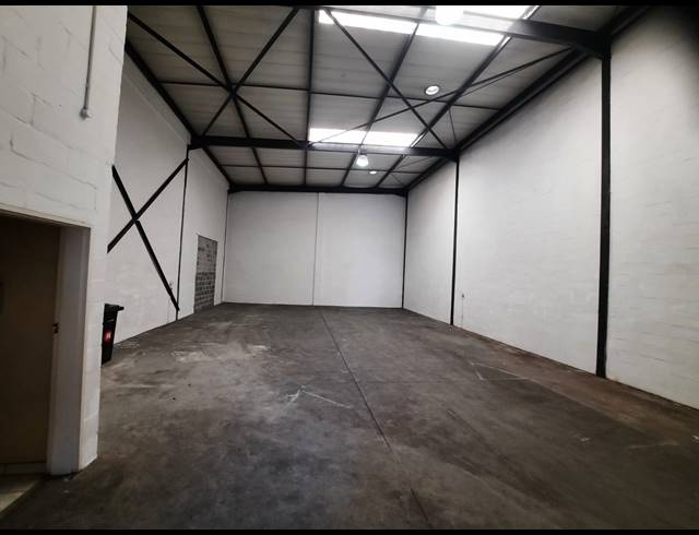 296M² WAREHOUSE TO LET IN BEACONVALE